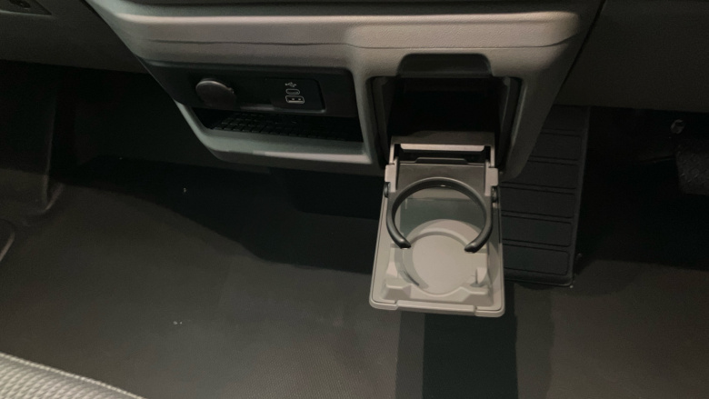 Volkswagen Transporter T32 Lwb Electric 100kW 65kWh Commerce Pro Van Auto